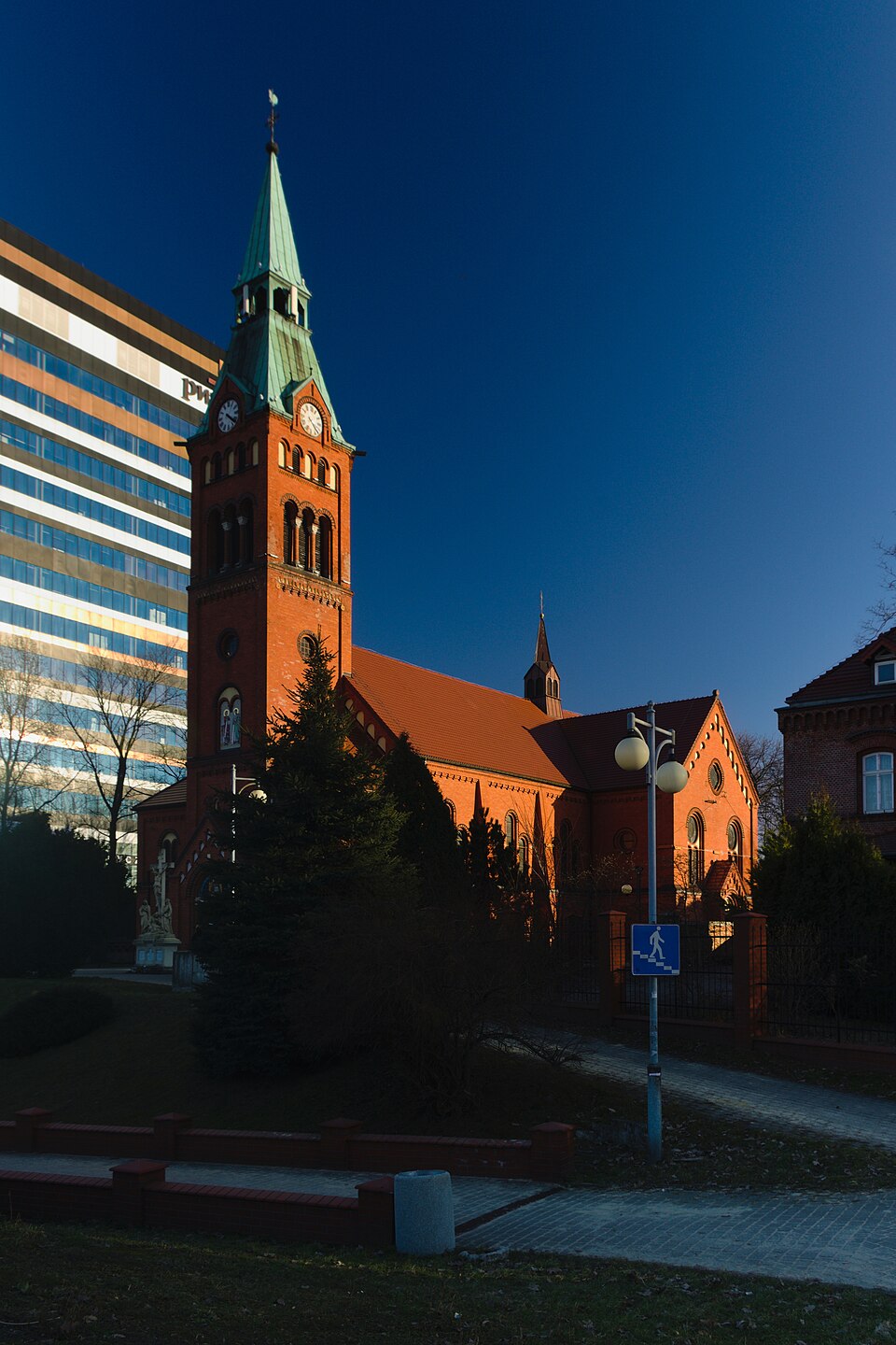 Kościół św. Jana i Pawła Męczenników – Katowice