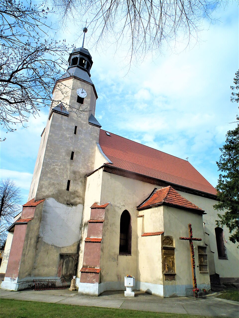 Kościół św. Trójcy – Miłoradzice