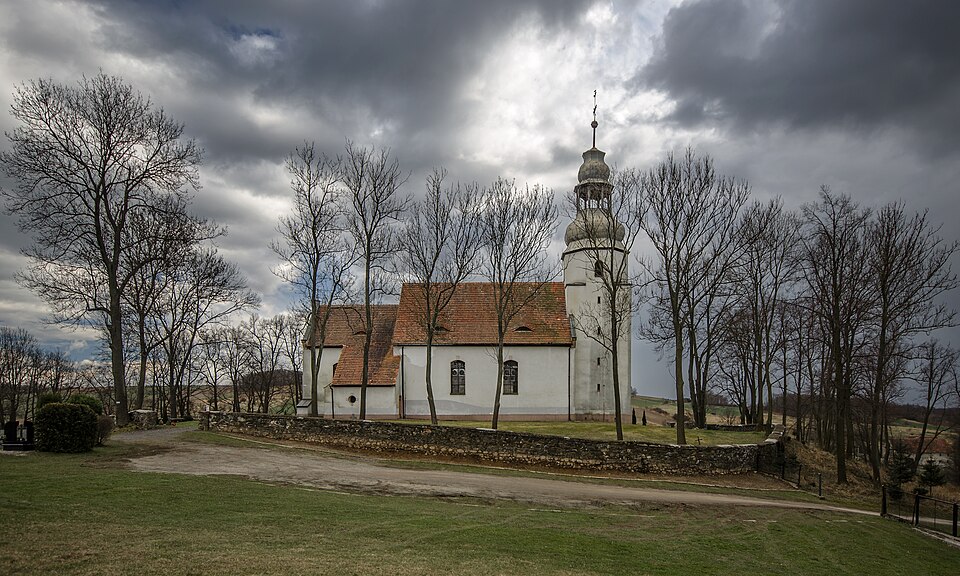 Kościół św. Marcina – Pomocne