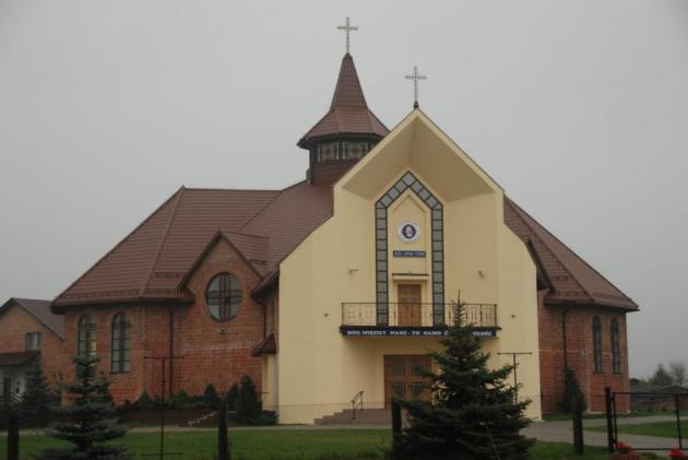 Kościół Świętej Rodziny – Praszka