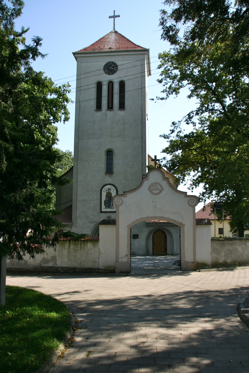 Kościół św. Katarzyny Aleksandryjskiej – Rozkochów
