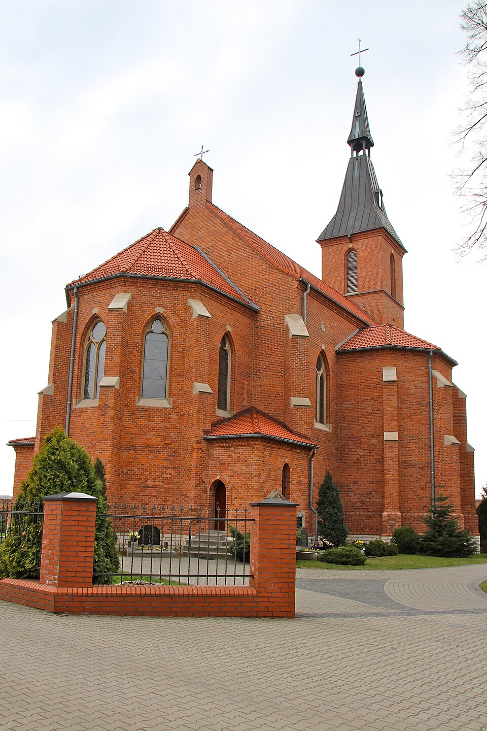 Kościół św. Marii Magdaleny – Długomiłowice