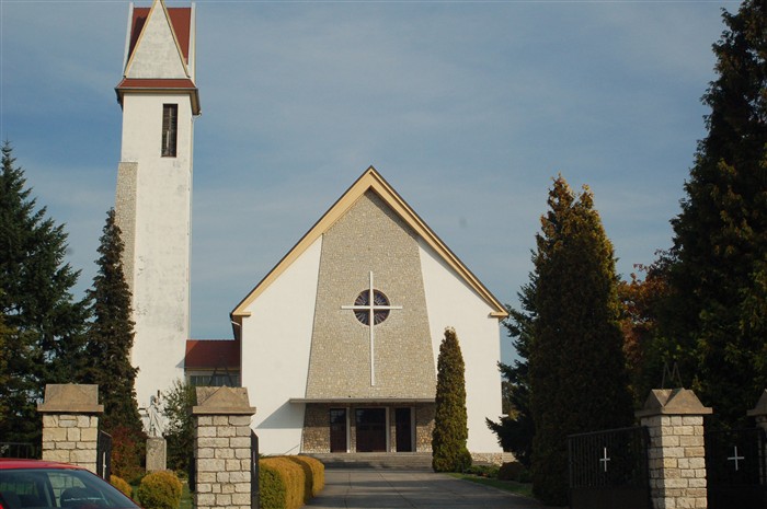 Kościół Niepokalanego Serca NMP – Domecko
