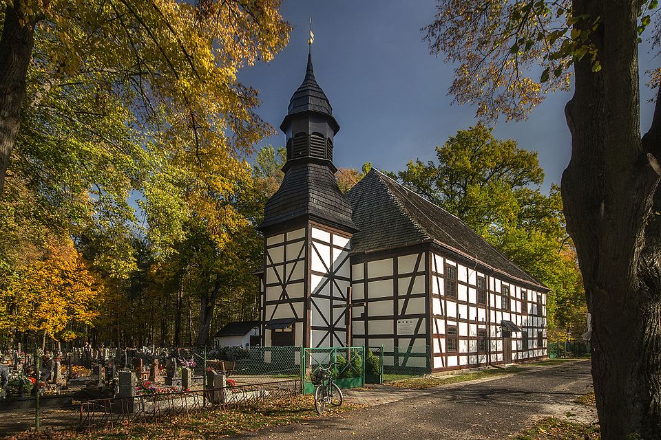 Kościół Matki Boskiej Śnieżnej – Dąbrówka Dolna