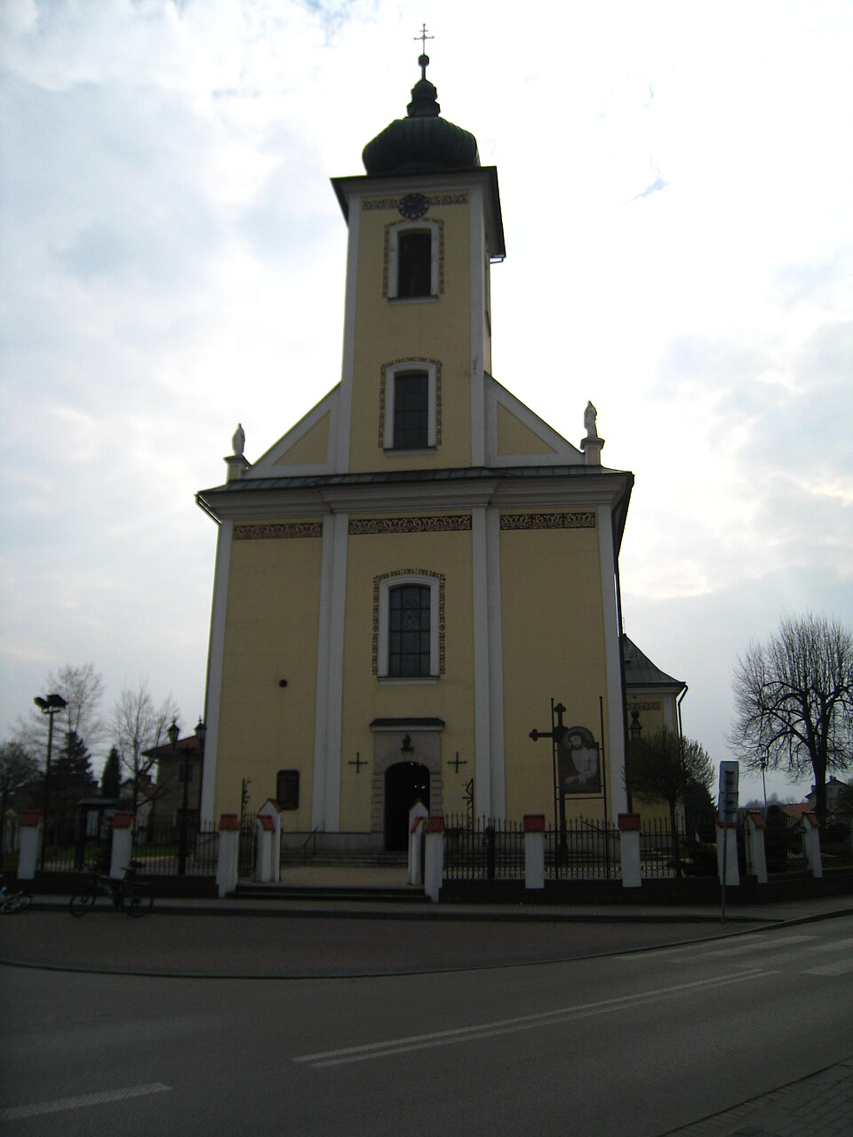 Kościół św. Macieja Apostoła – Bielany