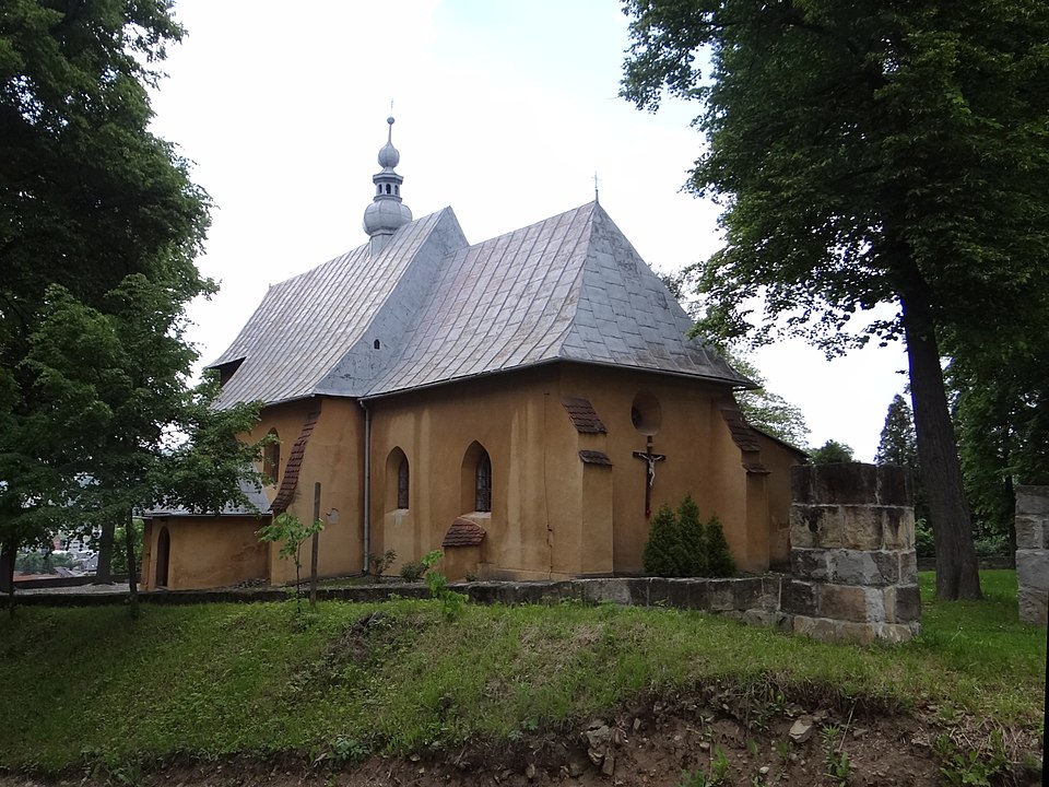 Kościół Wniebowzięcia NMP – Wielogłowy