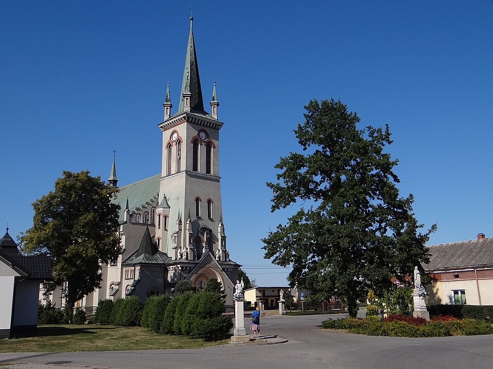 Kościół NMP Wniebowziętej – Wietrzychowice