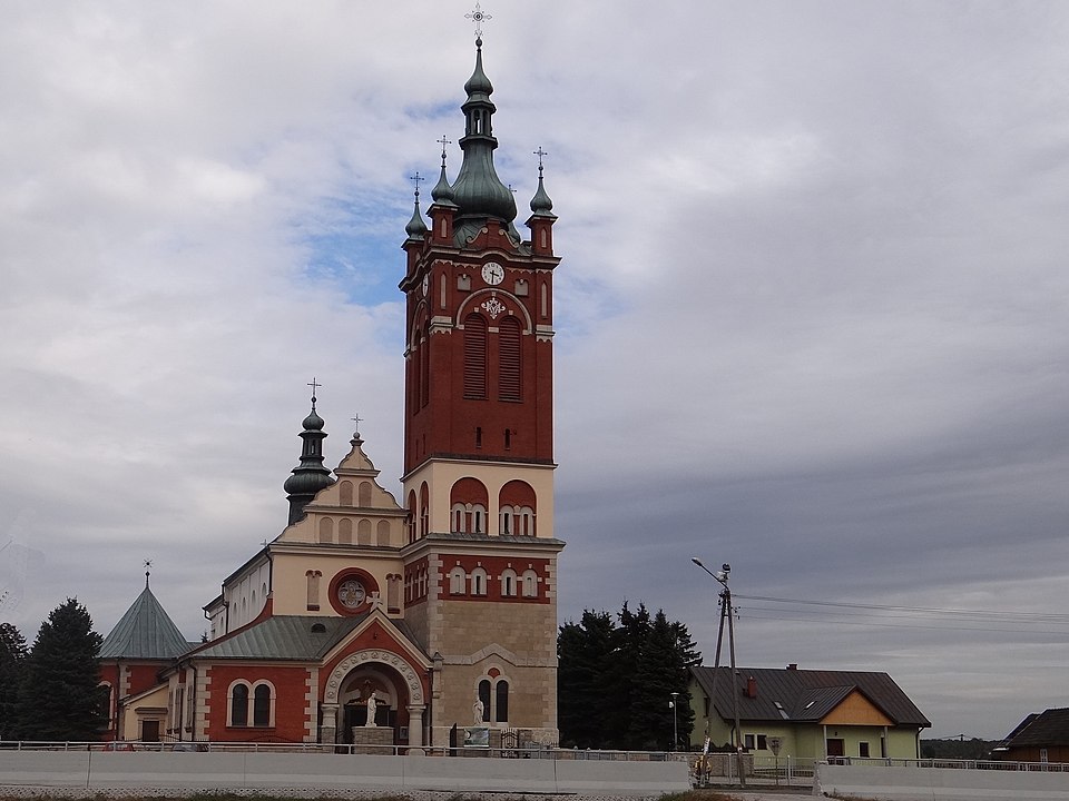 Kościół Narodzenia NMP – Borzęcin