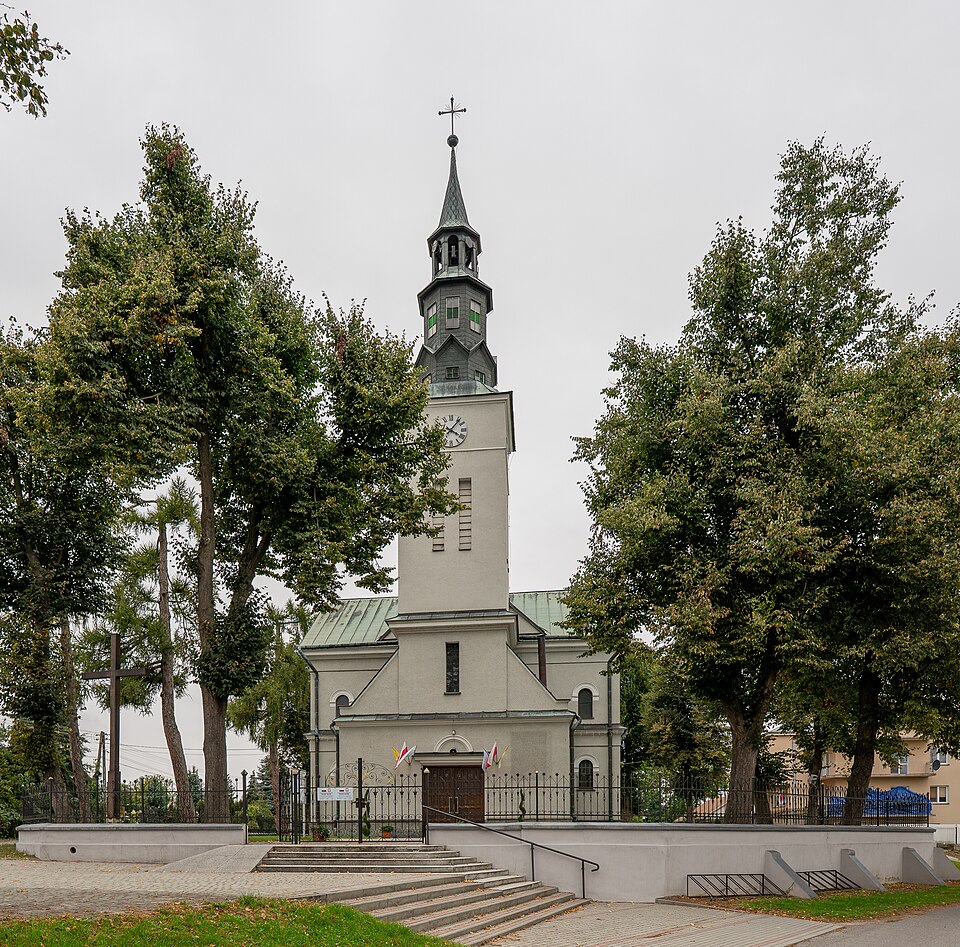 Kościół NMP Królowej Polski – Mędrzechów