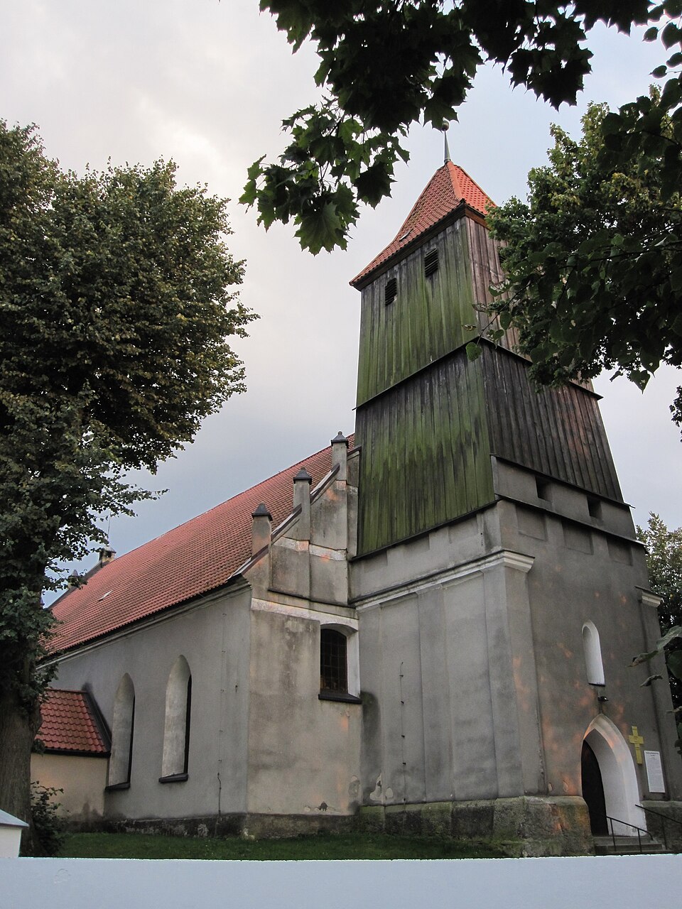 Kościół św. Józefa Rzemieślnika – Nawiady