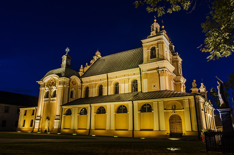 Kościół Wniebowzięcia NMP – Opole Lubelskie