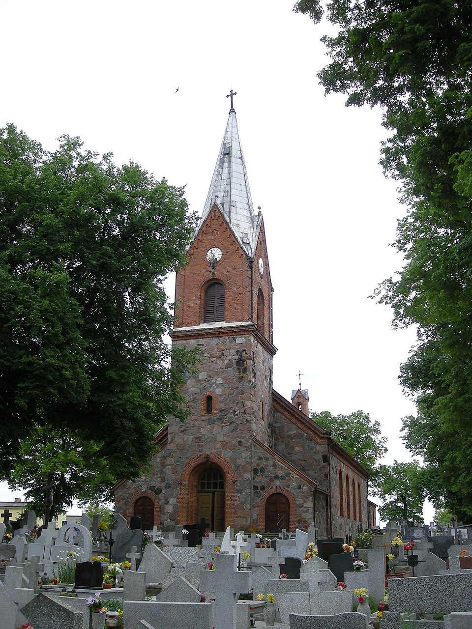 Kościół św. Mikołaja – Lubiewo