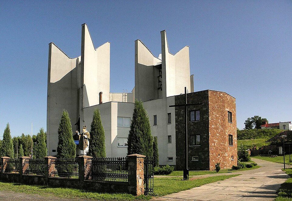 Kościół NMP Królowej Polski – Starachowice