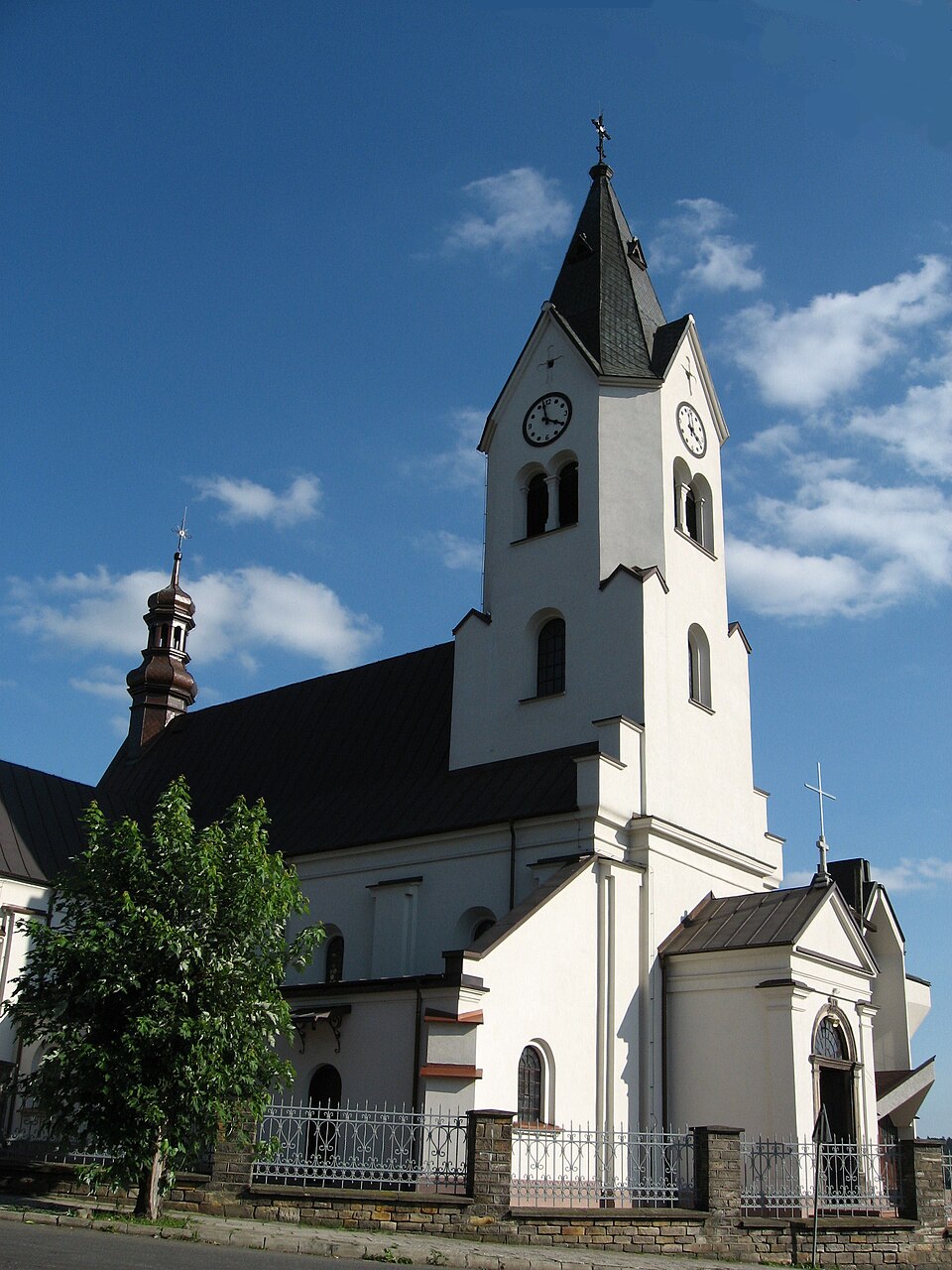Kościół Świętej Trójcy – Starachowice