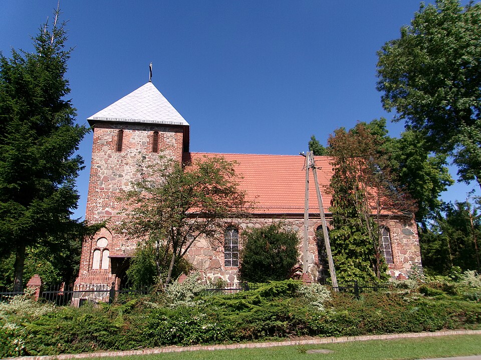 Kościół NMP Matki Kościoła – Warnice