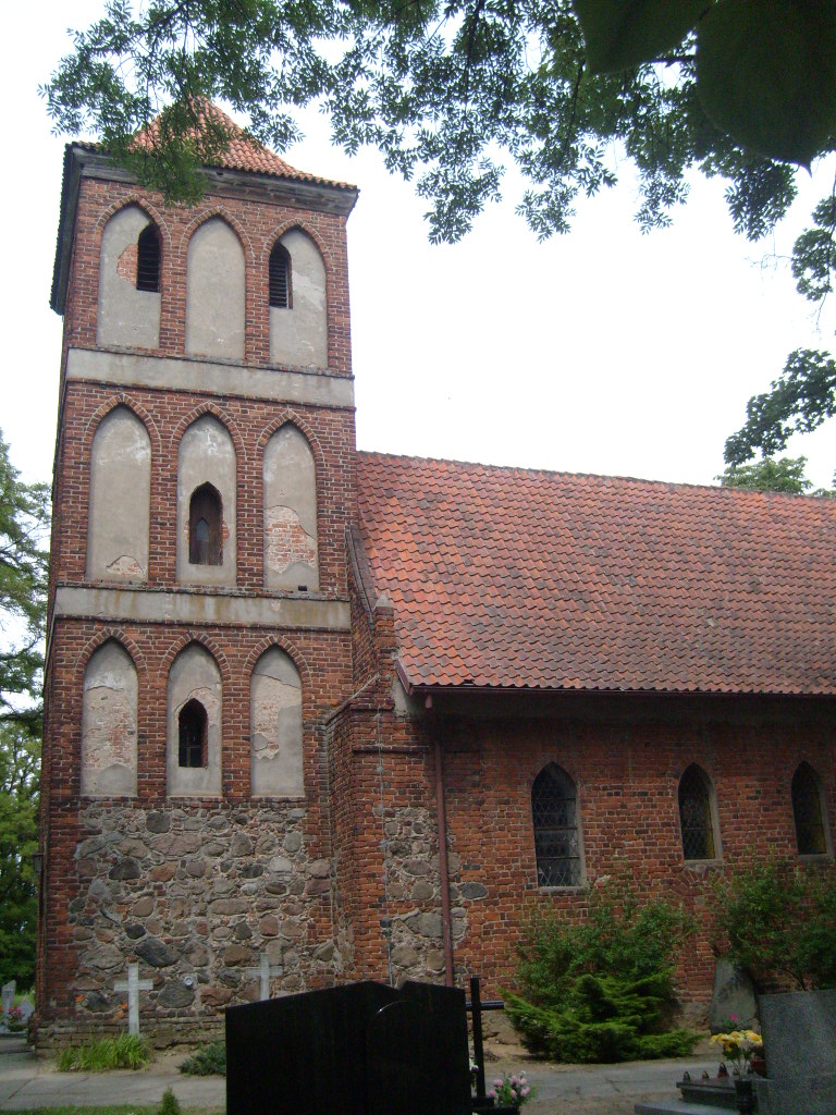 Kościół św. Jana Chrzciciela – Pluskowęsy