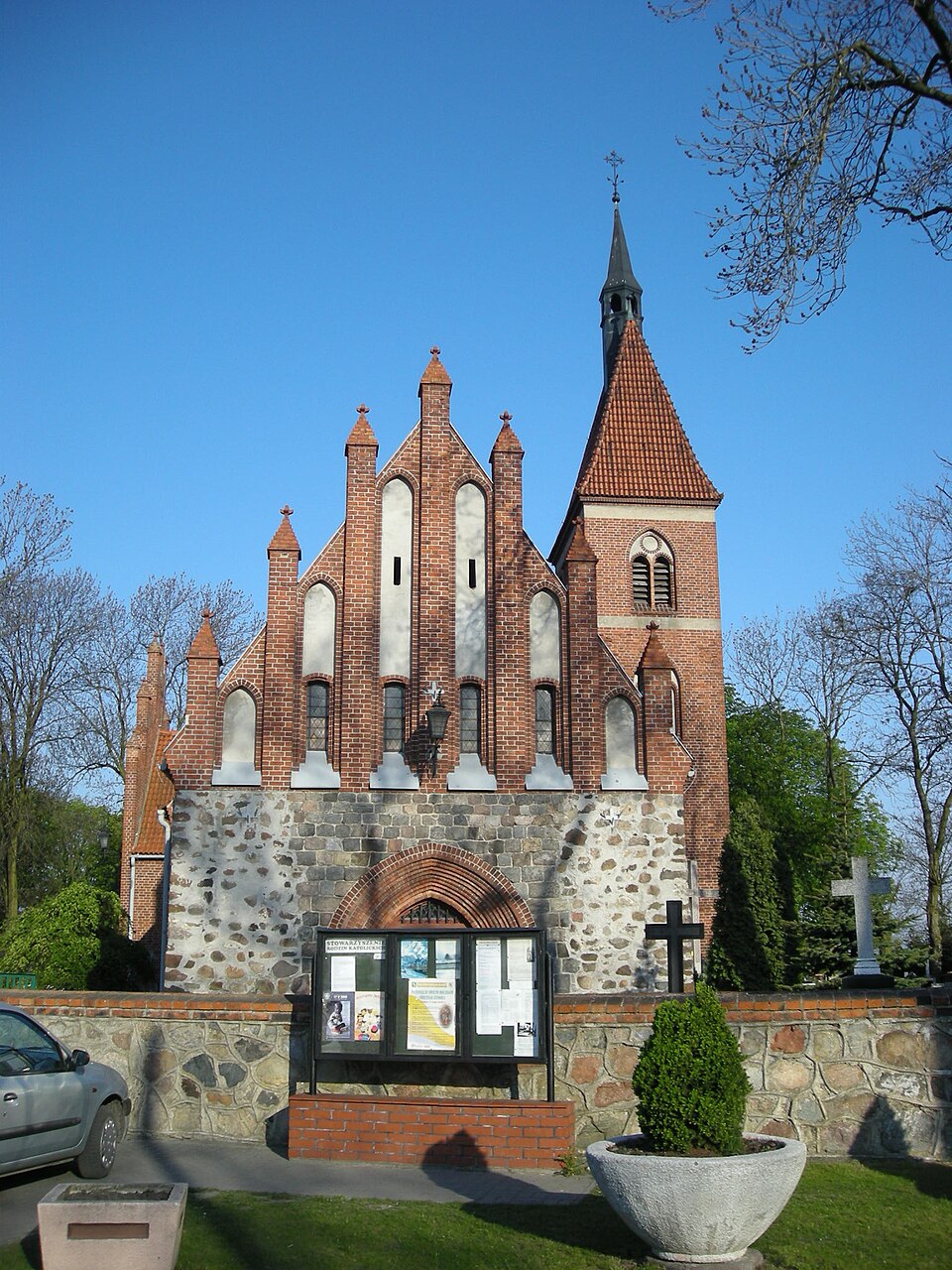Kościół św. Bartłomieja Ap. – Unisław