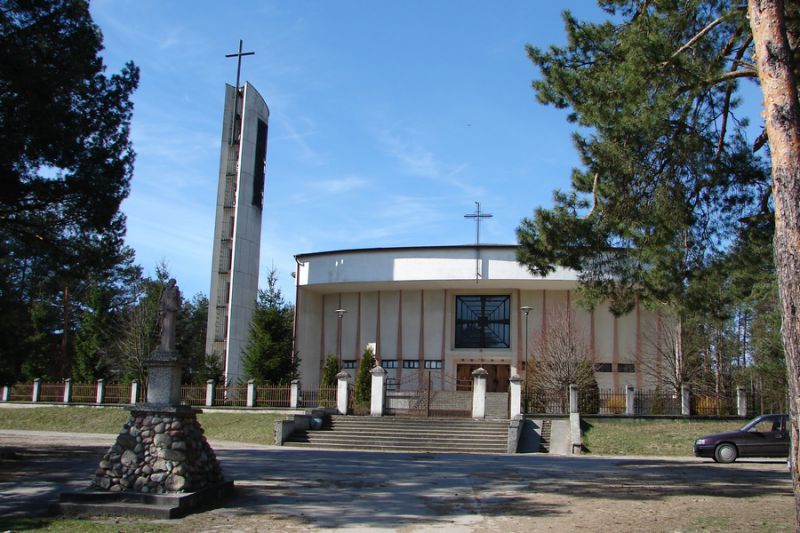 Kościół NMP Częstochowskiej – Obierwia