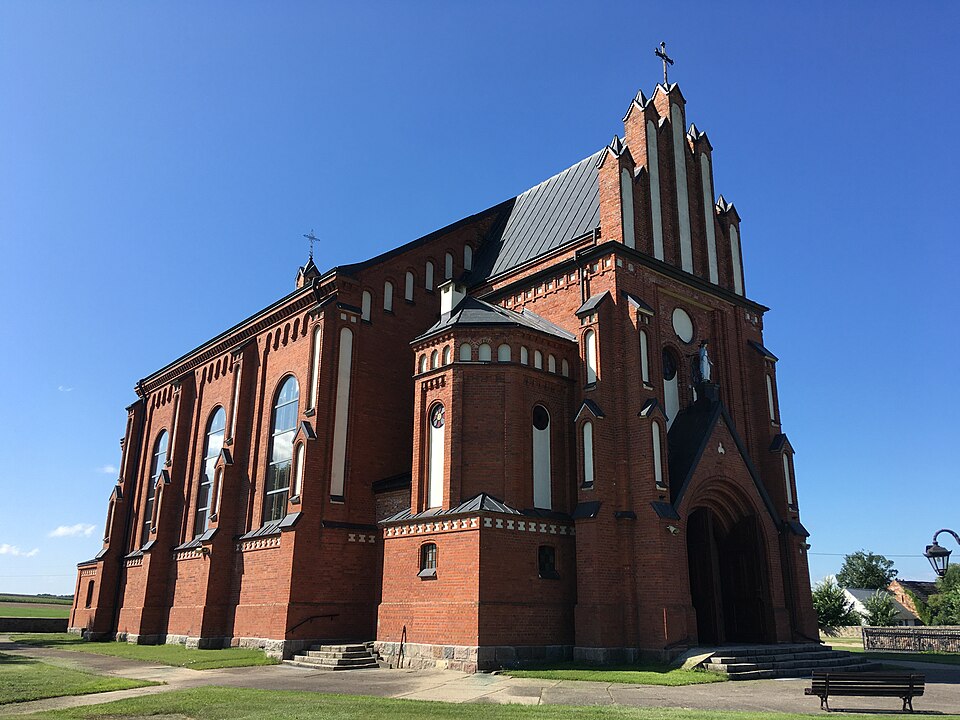 Kościół Narodzenia NMP – Słucz