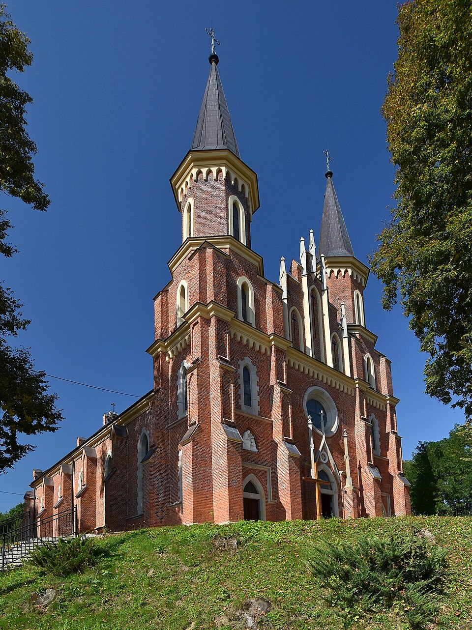 Kościół św. Michała Archanioła i św. Anny – Dydnia