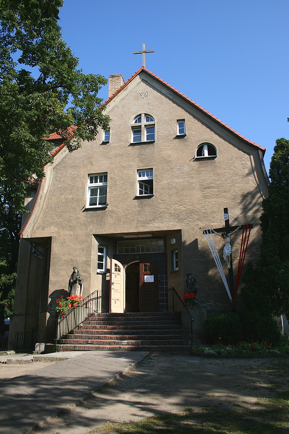 Kościół św. Alberta Chmielowskiego – Głogów