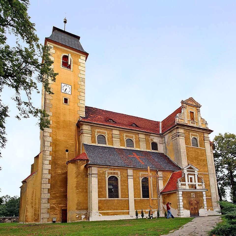 Kościół św. Marii Magdaleny – Brzeźnica