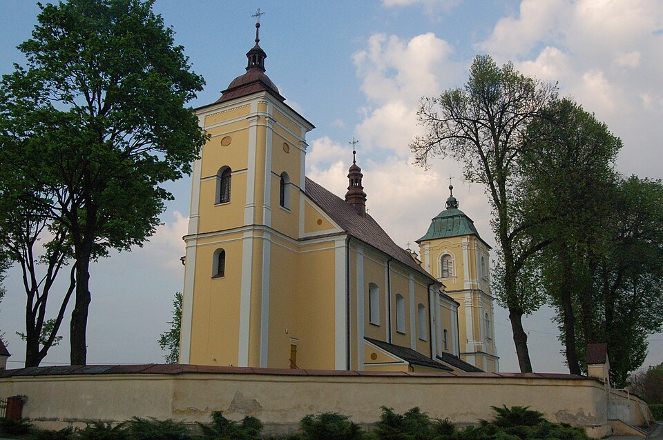 Kościół św. Bartłomieja Ap. – Majdan Królewski