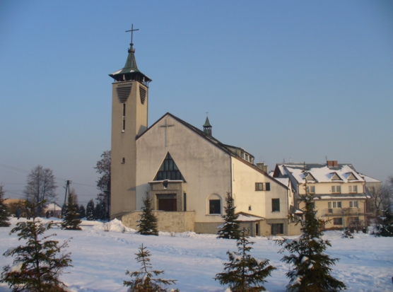 Kościół MB Królowej Polski – Rzozów
