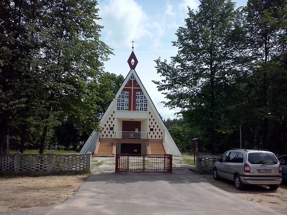 Kościół NMP Królowej Pokoju – Kiciny