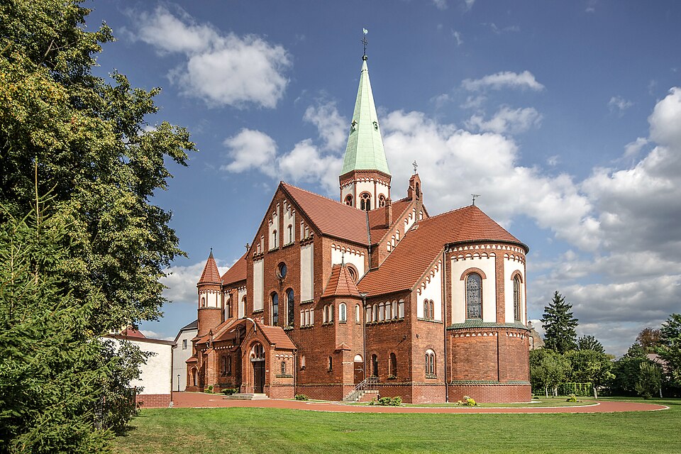 Kościół Wniebowzięcia NMP – Lewin Brzeski