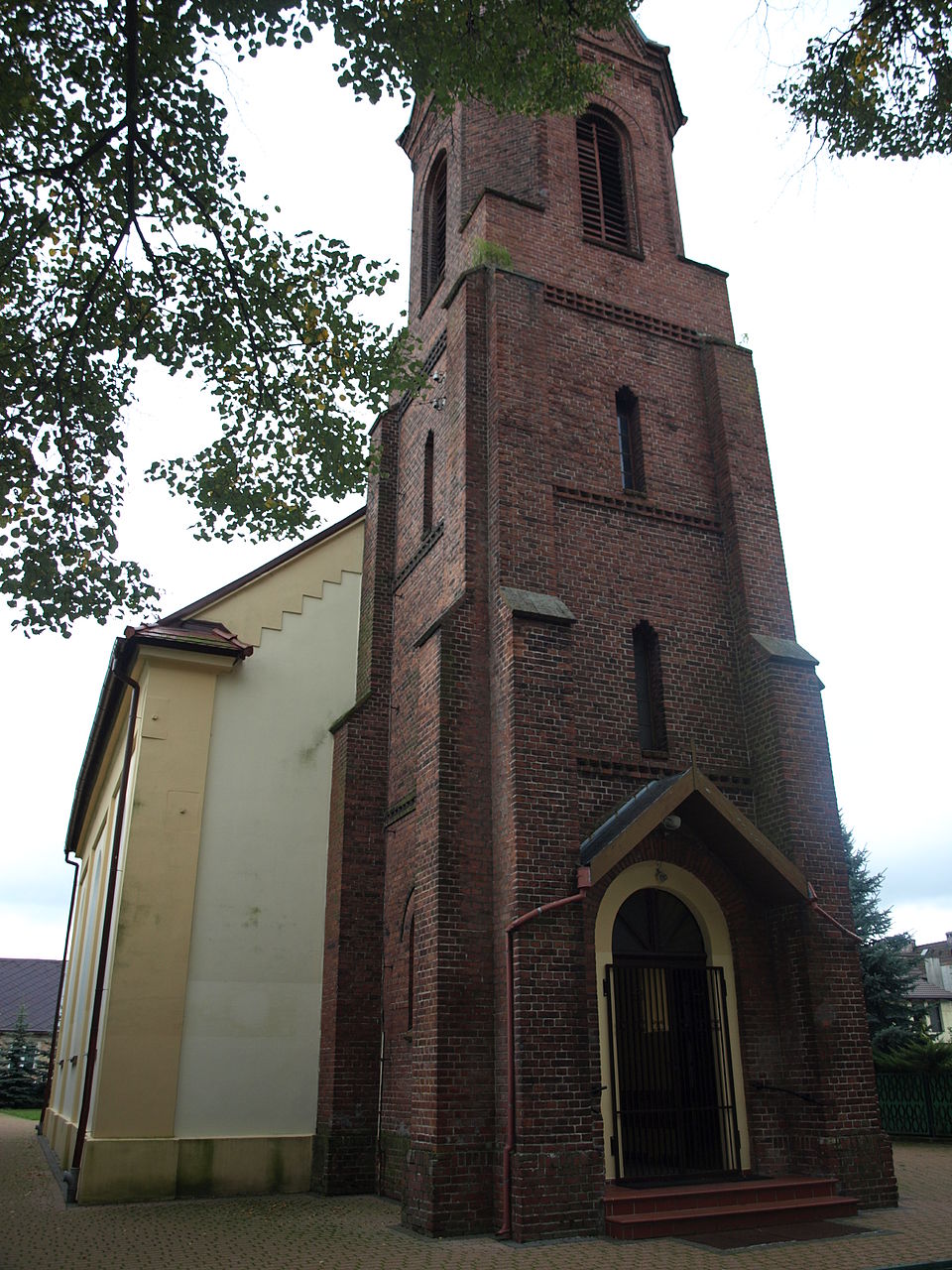 Kościół NMP Królowej Polski – Jelcz-Laskowice