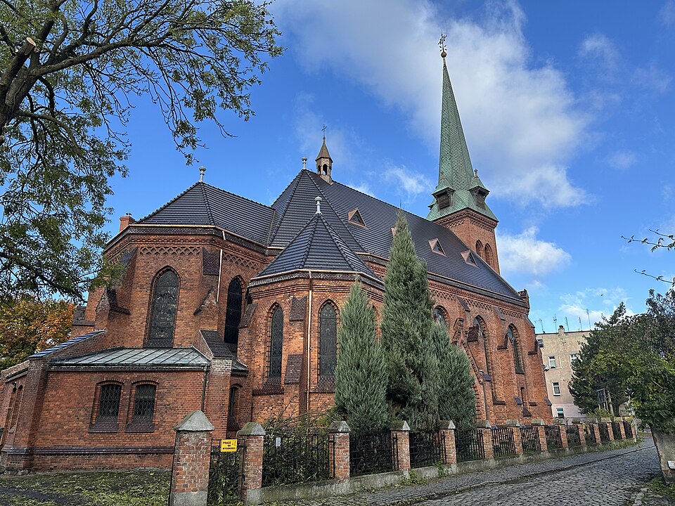 Kościół św. Józefa Oblubieńca NMP – Bierutów