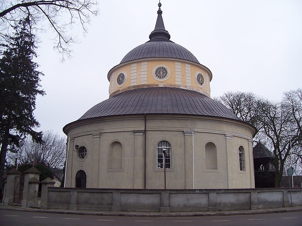 Kościół NMP Królowej Świata – Słomowo